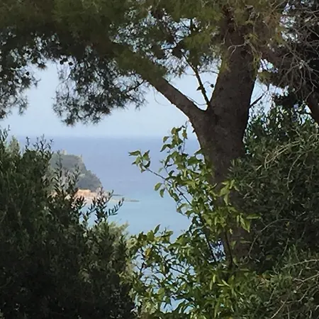 Agriturismo La Rocca Di Perti Mare *